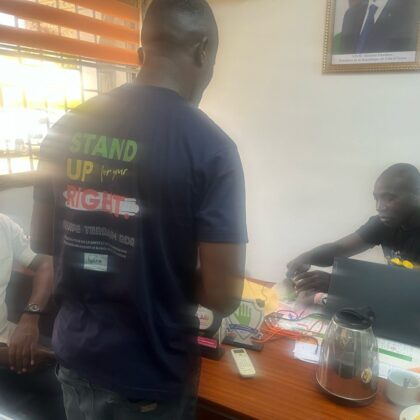 Remise d’un échantillon de kits au CILAD