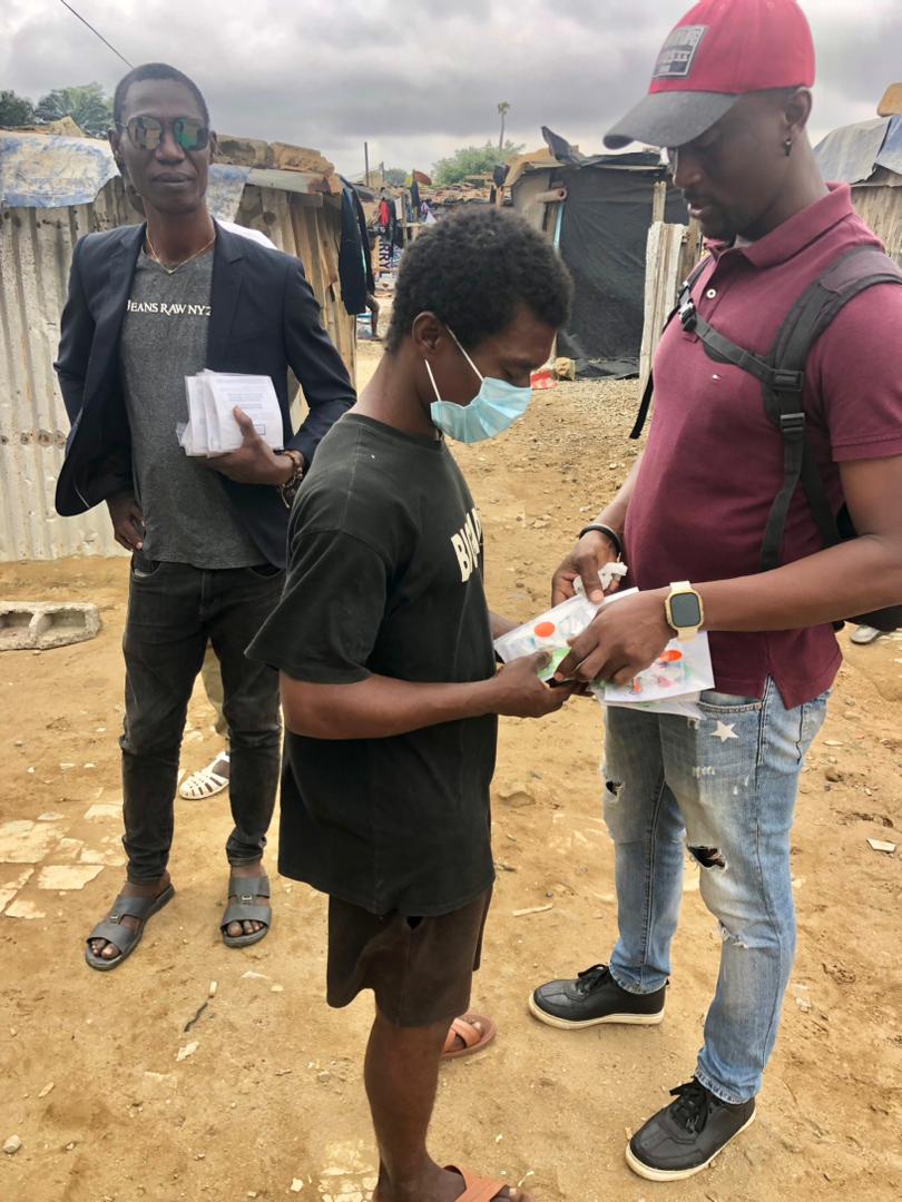 Remise d’un kit d’injection Stéribox